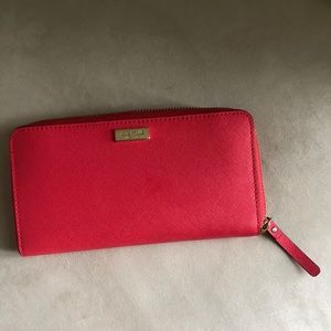 Kate Spade Zip Around Wallet
